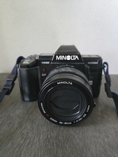 Minolta Maxxum 7000 con flash