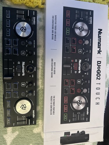 Numark dj2go2 touch - touch, controller