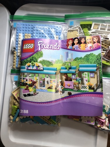 Lego friends heartlake vet - heartlake,