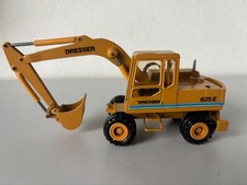Escavatore mobile Dresser 625E con benna profonda Conrad #2818/1 1:50