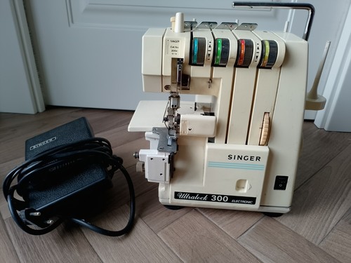 Singer wlttalock 300 - singer,