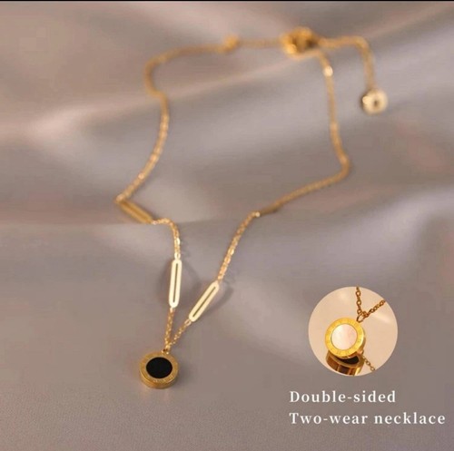Collana con ciondolo tondo