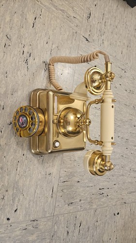 Telefono vintage con