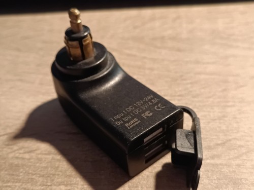 Presa ricarica usb doppia - di,