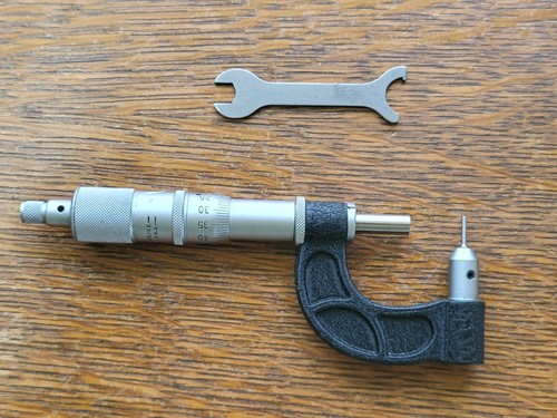 Micrometro multiincudine