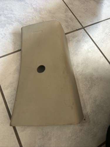 Montante plastica destro - montante,