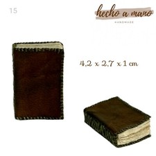 Libro miniatura cuero