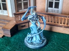 Mago/Strega del Gelo Drow Femmina Completamente Dipinto di Twin Goddess Miniatures