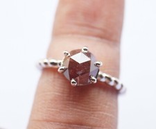 Anello solitario con diamanti