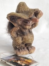 NyForm troll norvegese con cappello 264