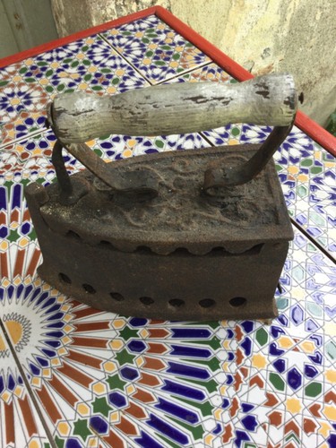 Antico ferro stiro a - ferro,