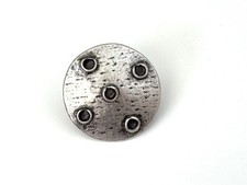 Bague brutaliste circulaire