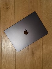 MacBook Pro 14” M4 (2024) – 512 GB - 16GB di RAM – Nuovo 5 Cicli di Ricarica