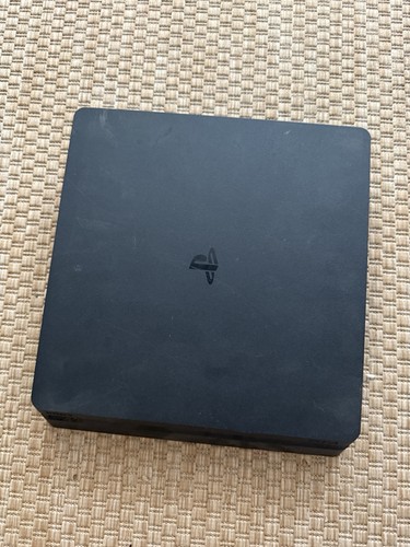 Playstation console ps4 - 4, slim