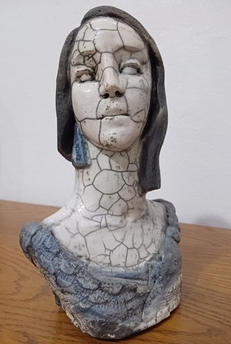 Busto ceramica raku - in,