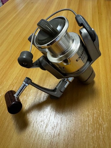 Daiwa emblem 2500i - long, cast