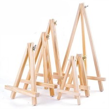 Espositore triangolare