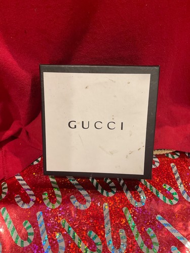 New gucci ladies 40 - gucci,