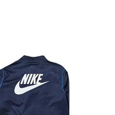 Nike Swoosh Street Paris