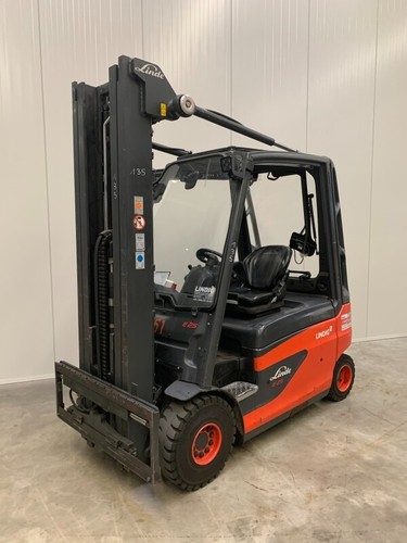 Carrello elevatore elettrico