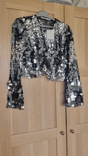 Camicia nuova con - nuova,