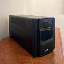 APC Back-UPS, 2.200 VA, torre
