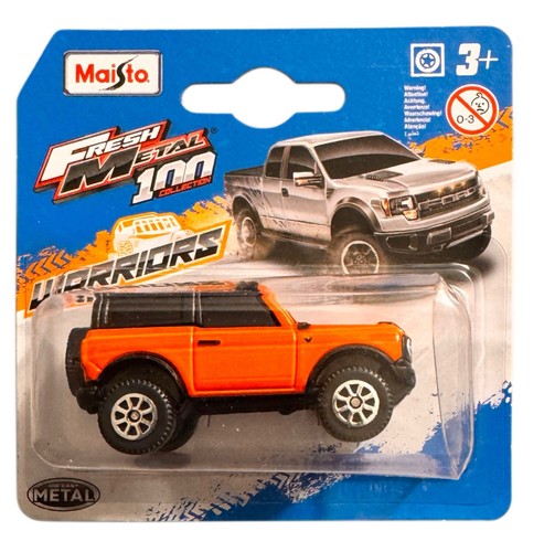 Scheda corta auto giocattolo