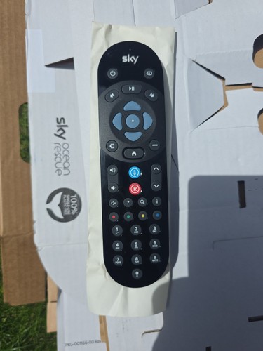 Ultimo telecomando sky - telecomando,