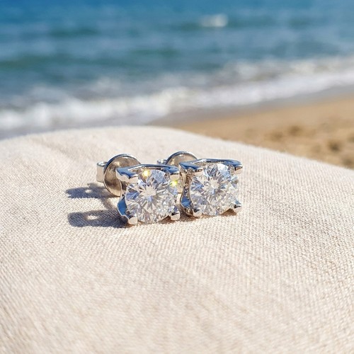 Orecchini punto luce con
