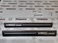 SET 2 Battitacco Porte Anteriori Toyota Yaris Cross Accessorio ORIGINALE TOYOTA