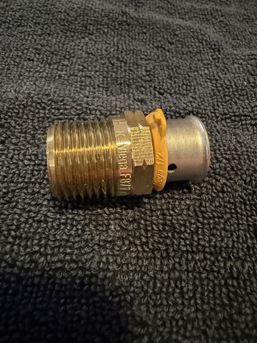 Adattatore maschio pressa