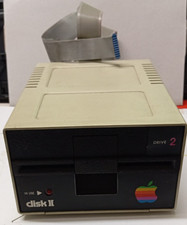 APPLE II : FLOPPY DRIVE  5" 1/4  825-0109-A    A2M0003 - FUNZIONANTE - VINTAGE!