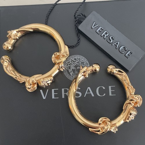 Versace medusa ear - medusa,