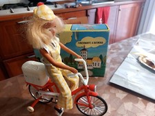 TANYA IN BICICLETTA FUNZIONANTE BAMBOLA ANNI 80