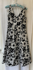 Abito floreale bianco e nero New Look - Taglia 10 (TG)