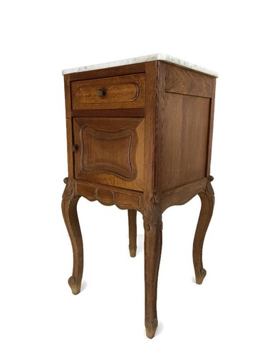 Antico comodino fine tavolo