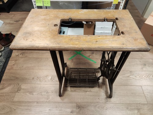 Vintage singer sewing machine - vintage,