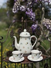 Villeroy & Boch Petite Fleur Caffettiera, due tazzine e due piattini