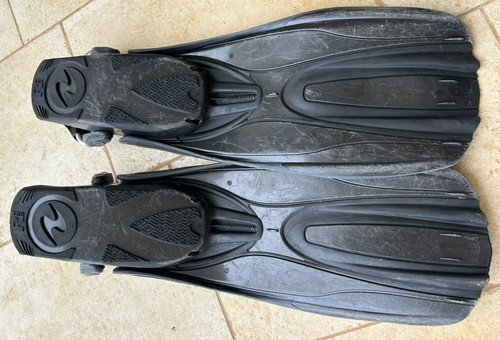 Pinne scuba diving aqualung - scuba,