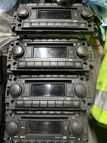 Chrysler 300c reg radio - 300c,