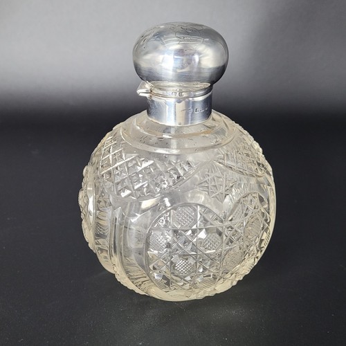 Antica bottiglia profumo - , vetro