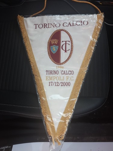 Gagliardetti ricamato