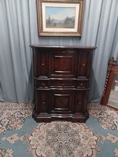 Mobile Dispensa In Massello