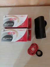 Set ricambio bici con due camere d'aria (nuove) + faretto (manca la luce) + luce