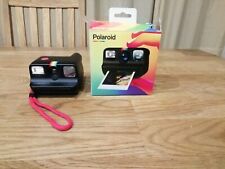 Polaroid Go Generation 2 Nero + 16 Color Go Film 