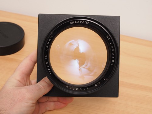 Ultra fast sony 225mm 3 - sony,