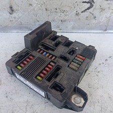 ECU CENTRALINA PORTA FUSIBILI BSI RENAULT MEGANE 2 SERIE 2005 8200306033 B