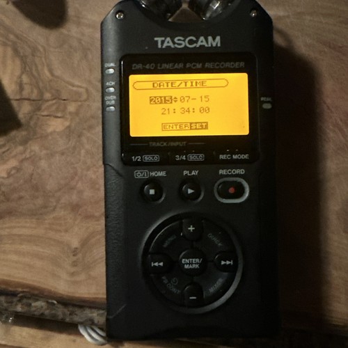 Tascam digital audio - dr-40,