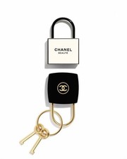 CHANEL Beaute PadLock & Key