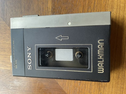 Sony walkman 1981 - sony, metal